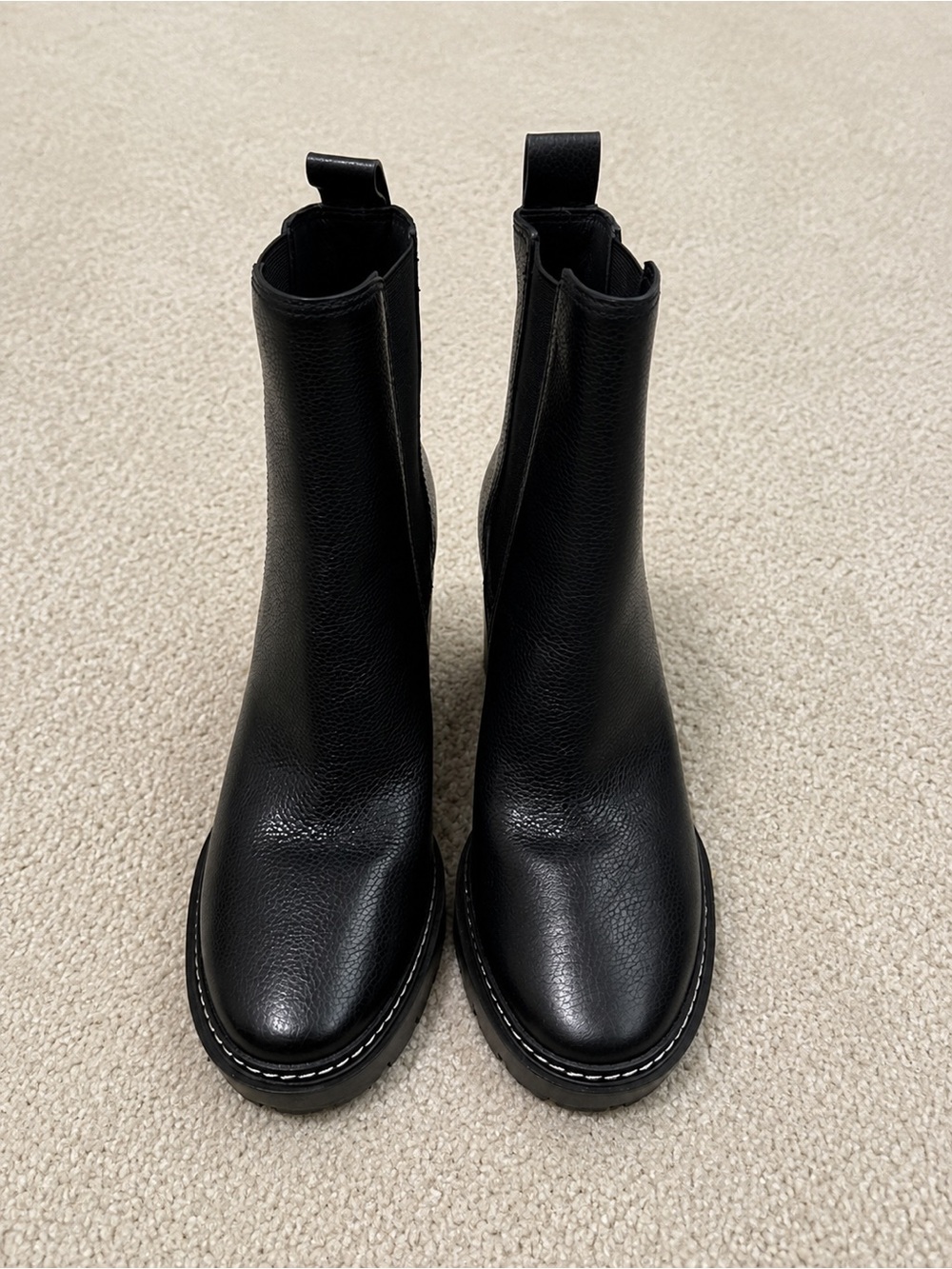 Tory Burch Black Leather Lug Sole Chelsea Ankle Boots Size 8.5